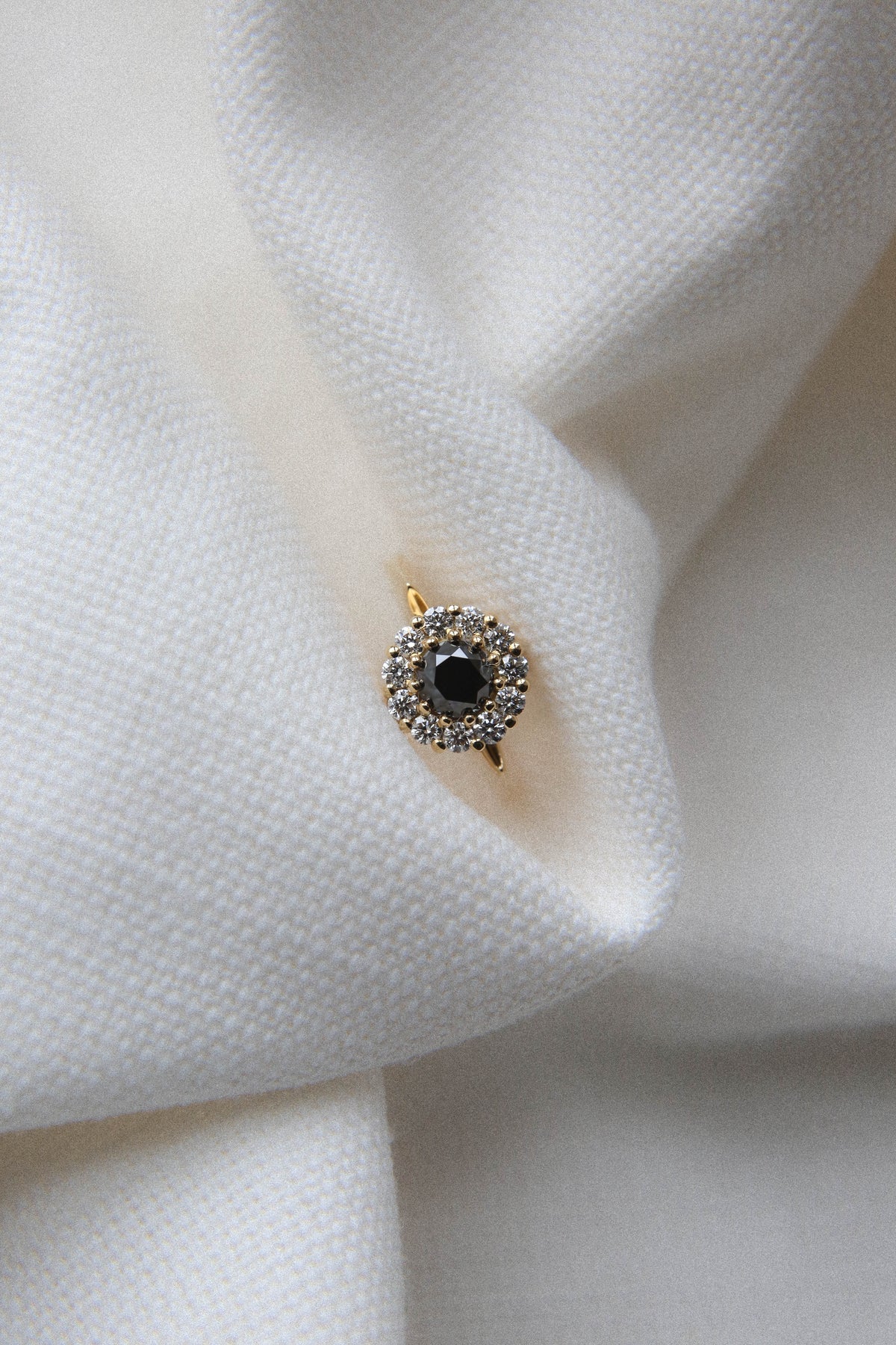 Cahve Studio - Engagement Ring